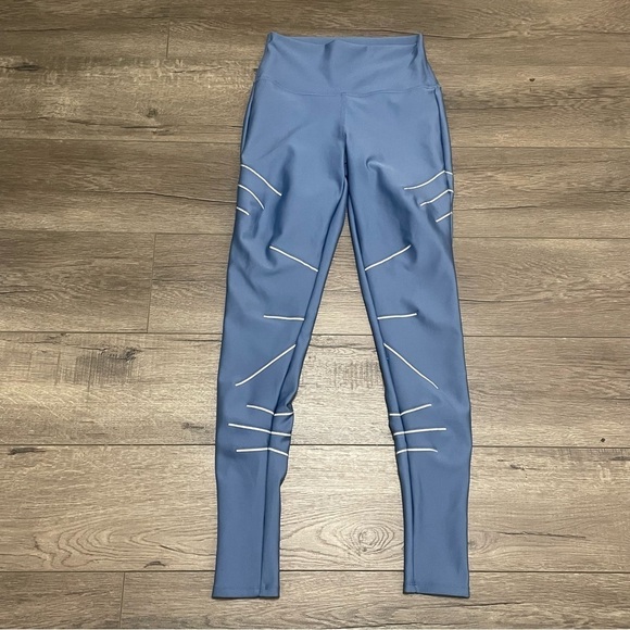 Alo Yoga Women's High Waist Sequence Legging in Blue Jean Sz Small - Picture 2 of 10